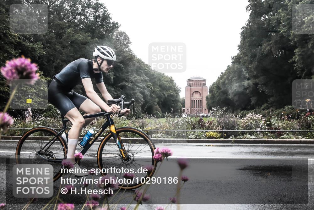 13.09.2026 - Stadtparktriathlon H.Heesch http://msf.ph/oto/10290186 13.09.2026 13:00:38 Radfahren 1143, 1351 meine-sportfotos.de