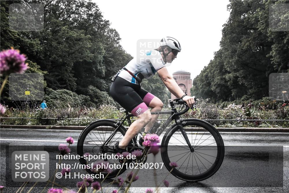 13.09.2026 - Stadtparktriathlon H.Heesch http://msf.ph/oto/10290207 13.09.2026 11:52:28 Radfahren 716, 806, 928 meine-sportfotos.de