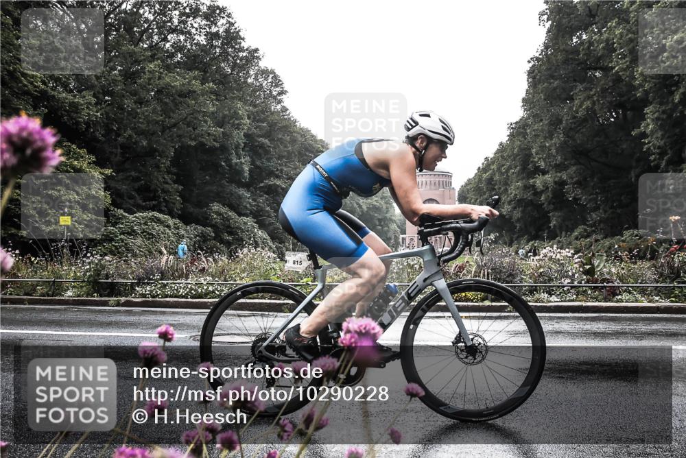 13.09.2026 - Stadtparktriathlon H.Heesch http://msf.ph/oto/10290228 13.09.2026 11:52:37 Radfahren 815, 841 meine-sportfotos.de