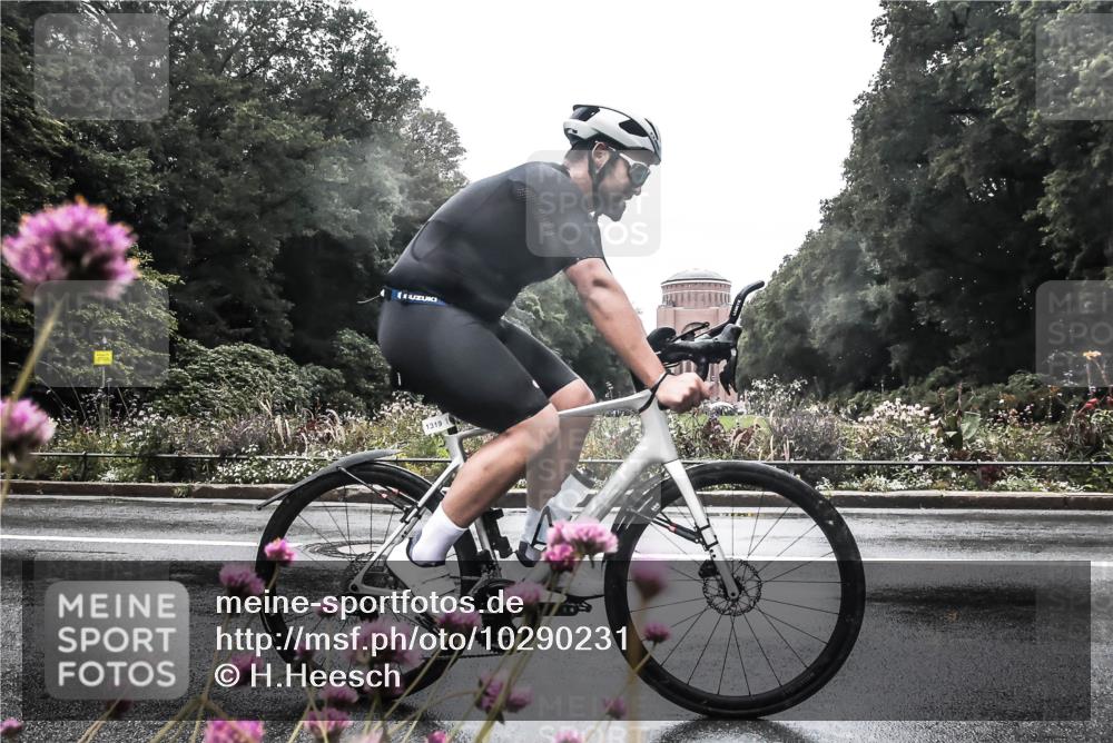 13.09.2026 - Stadtparktriathlon H.Heesch http://msf.ph/oto/10290231 13.09.2026 13:00:55 Radfahren 1228, 1319, 1324 meine-sportfotos.de