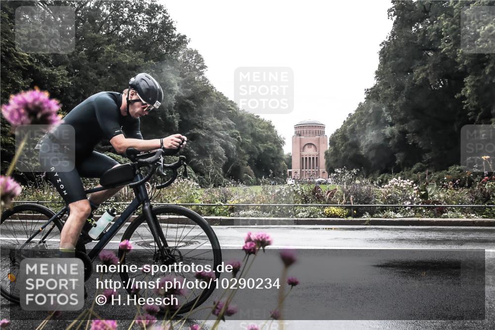 13.09.2026 - Stadtparktriathlon H.Heesch http://msf.ph/oto/10290234 13.09.2026 13:00:58 Radfahren 1319, 1324, 1367 meine-sportfotos.de