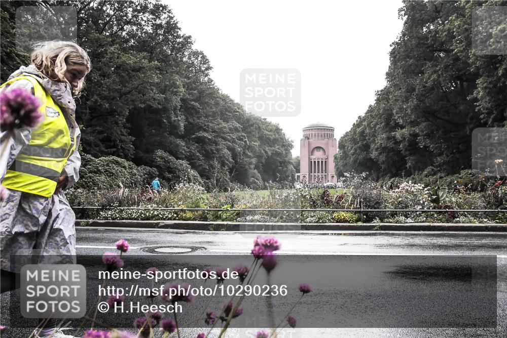 13.09.2026 - Stadtparktriathlon H.Heesch http://msf.ph/oto/10290236 13.09.2026 11:52:39 Radfahren 815 meine-sportfotos.de