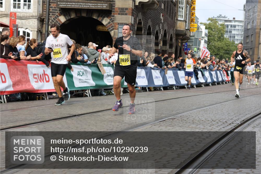 13.09.2026 - 21. swb-Marathon Bremen Strokosch-Dieckow http://msf.ph/oto/10290239 13.09.2026 10:45:28 Ziel 10096, 10143, 10214, 10735, 10866, 11020, 11396, 11695, 13591, 10352, 10464, 10536, 10541, 10583, 10987, 11063, 11088, 11209, 11559, 11749, 11845, 12087, 12290, 12355, 13532, 13628 meine-sportfotos.de