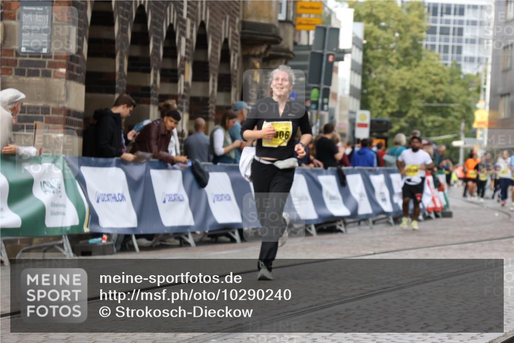 13.09.2026 - 21. swb-Marathon Bremen Strokosch-Dieckow http://msf.ph/oto/10290240 13.09.2026 11:15:30 Ziel 10325, 11424, 11694, 11810, 11990, 12110, 12333, 10572, 10900, 11504, 12137 meine-sportfotos.de