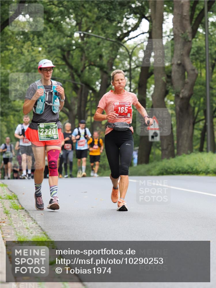 13.09.2026 - 21. swb-Marathon Bremen TobiasT http://msf.ph/oto/10290253 13.09.2026 12:30:38 Laufen 2220, 165 meine-sportfotos.de