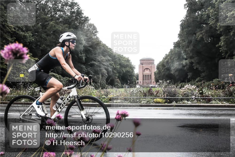 13.09.2026 - Stadtparktriathlon H.Heesch http://msf.ph/oto/10290256 13.09.2026 13:01:09 Radfahren 1209, 1216, 1298, 1321, 1325, 1400 meine-sportfotos.de