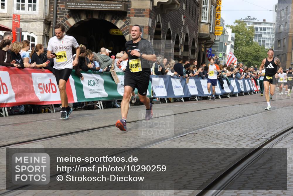 13.09.2026 - 21. swb-Marathon Bremen Strokosch-Dieckow http://msf.ph/oto/10290259 13.09.2026 10:45:28 Ziel 10096, 10143, 10214, 10735, 10866, 11020, 11396, 11695, 13591, 10352, 10464, 10536, 10541, 10583, 10987, 11063, 11088, 11209, 11559, 11749, 11845, 12087, 12290, 12355, 13532, 13628 meine-sportfotos.de
