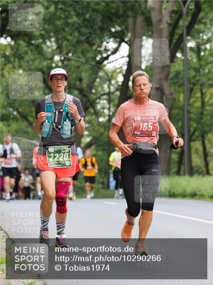 13.09.2026 - 21. swb-Marathon Bremen TobiasT http://msf.ph/oto/10290266 13.09.2026 12:30:41 Laufen 2220, 21, 248, 0376, 165, 24 meine-sportfotos.de