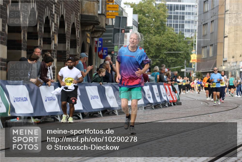 13.09.2026 - 21. swb-Marathon Bremen Strokosch-Dieckow http://msf.ph/oto/10290278 13.09.2026 11:15:36 Ziel 10606, 11424, 11694, 11990, 10572, 10900, 11307, 11778, 11897, 12137 meine-sportfotos.de