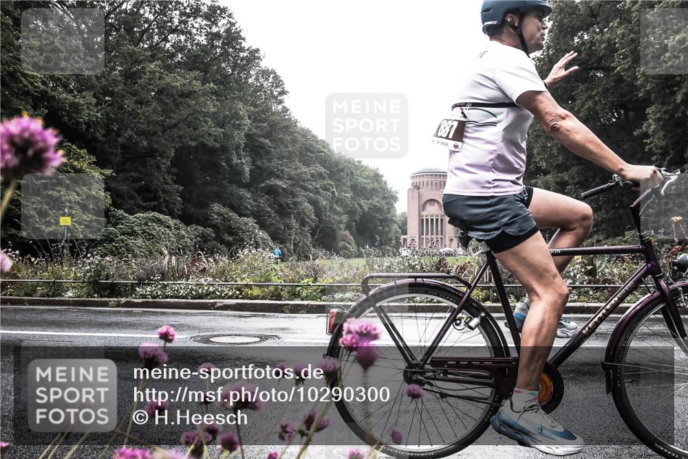 13.09.2026 - Stadtparktriathlon H.Heesch http://msf.ph/oto/10290300 13.09.2026 11:52:57 Radfahren 758, 829, 852, 854, 887 meine-sportfotos.de