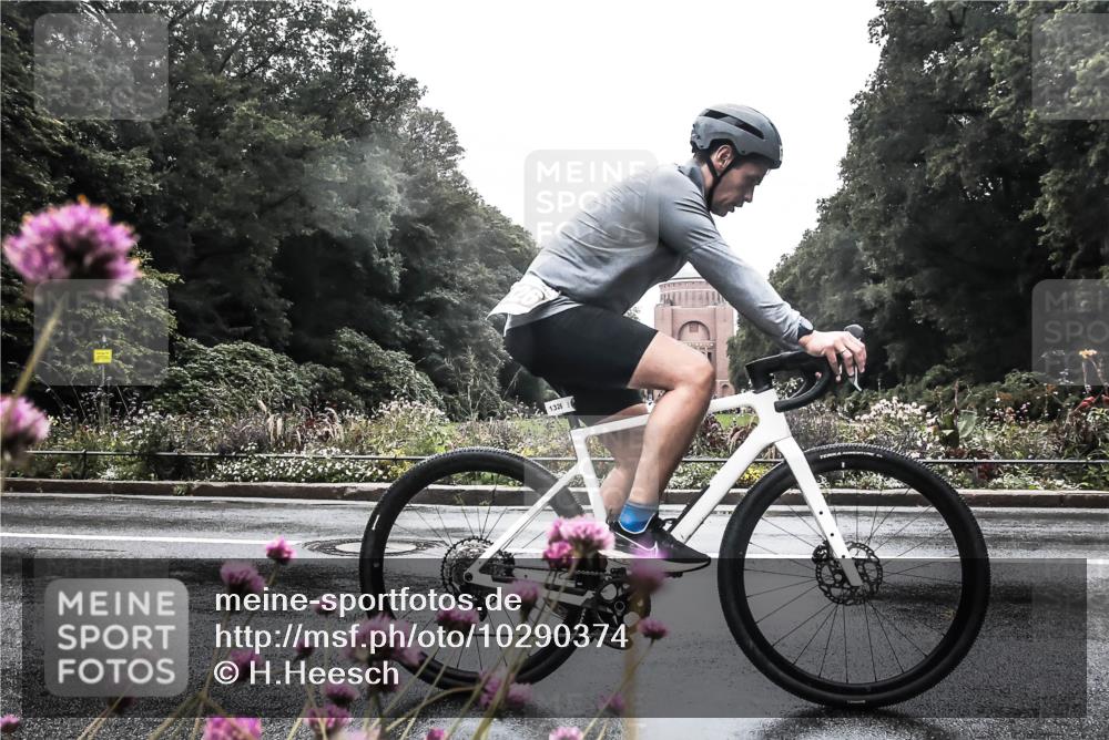 13.09.2026 - Stadtparktriathlon H.Heesch http://msf.ph/oto/10290374 13.09.2026 13:01:39 Radfahren 1224, 1293, 1326, 1382 meine-sportfotos.de
