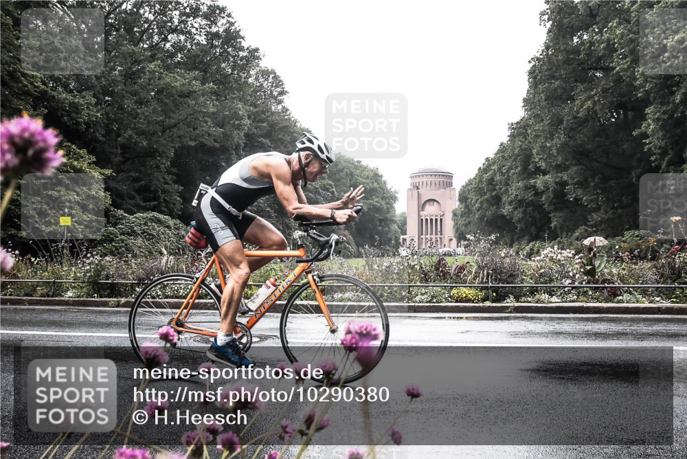 13.09.2026 - Stadtparktriathlon H.Heesch http://msf.ph/oto/10290380 13.09.2026 11:53:37 Radfahren 819, 917 meine-sportfotos.de