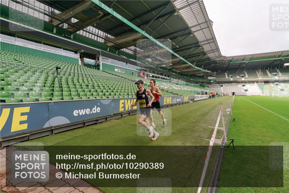 13.09.2026 - 21. swb-Marathon Bremen Michael Burmester http://msf.ph/oto/10290389 13.09.2026 10:16:48 Laufen im Stadion 10597, 12272, 13501, 13510, 13515, 13517, 13522, 13542, 13547, 13561, 13567, 13569, 13576, 13579, 13604, 13623, 13627, 13635 meine-sportfotos.de