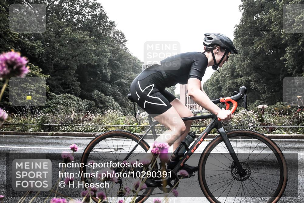 13.09.2026 - Stadtparktriathlon H.Heesch http://msf.ph/oto/10290391 13.09.2026 11:53:44 Radfahren 817, 828, 838, 870, 874, 880, 907 meine-sportfotos.de
