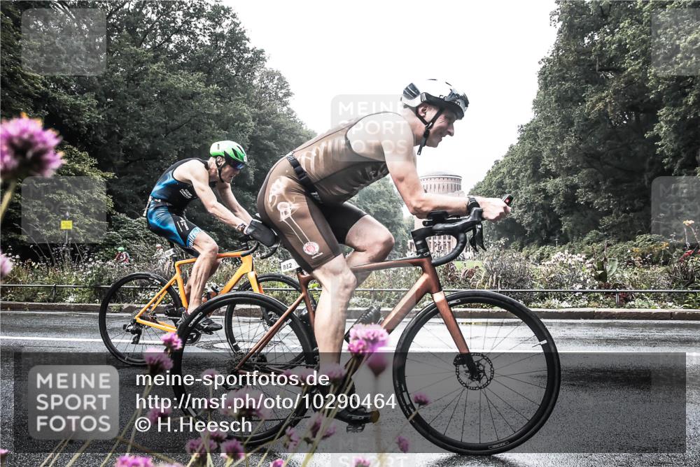 13.09.2026 - Stadtparktriathlon H.Heesch http://msf.ph/oto/10290464 13.09.2026 11:54:11 Radfahren 759, 882, 926 meine-sportfotos.de