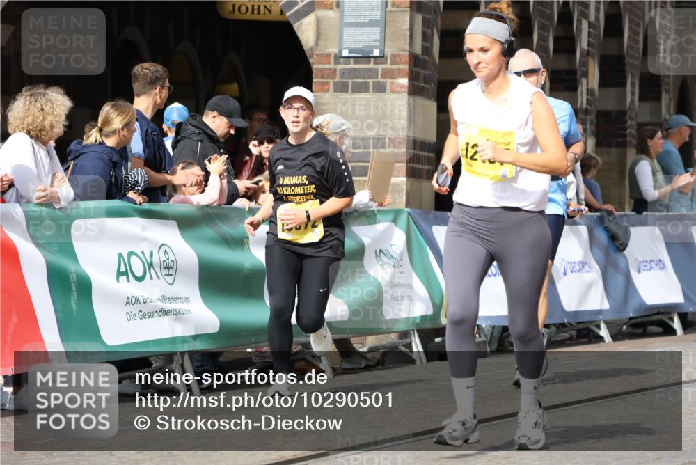 13.09.2026 - 21. swb-Marathon Bremen Strokosch-Dieckow http://msf.ph/oto/10290501 13.09.2026 11:15:51 Ziel 10606, 11504, 10474, 10665, 11217, 11549, 11613, 11940, 12046, 12306 meine-sportfotos.de