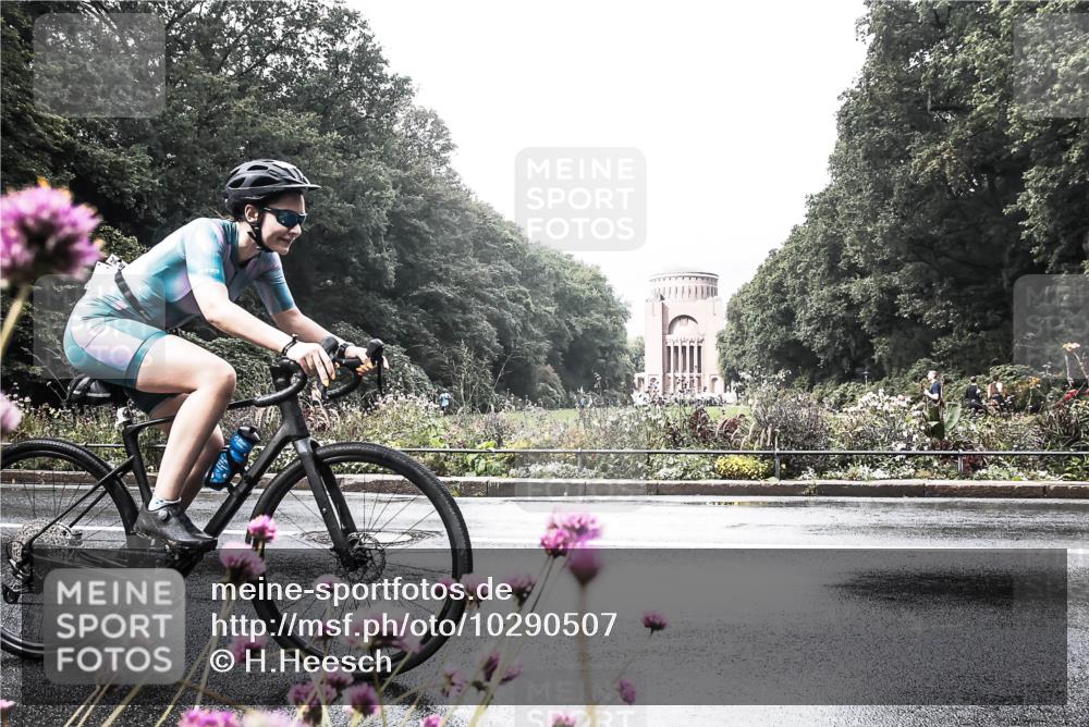 13.09.2026 - Stadtparktriathlon H.Heesch http://msf.ph/oto/10290507 13.09.2026 11:54:31 Radfahren 749 meine-sportfotos.de