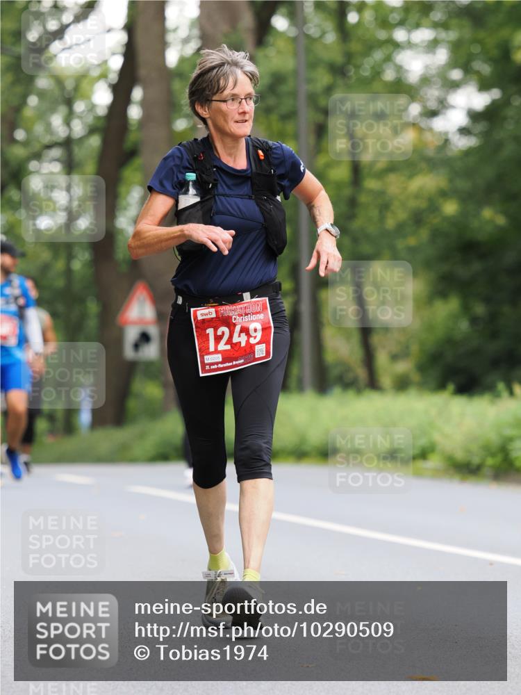 13.09.2026 - 21. swb-Marathon Bremen TobiasT http://msf.ph/oto/10290509 13.09.2026 12:31:22 Laufen 1249, 0205, 21, 26 meine-sportfotos.de