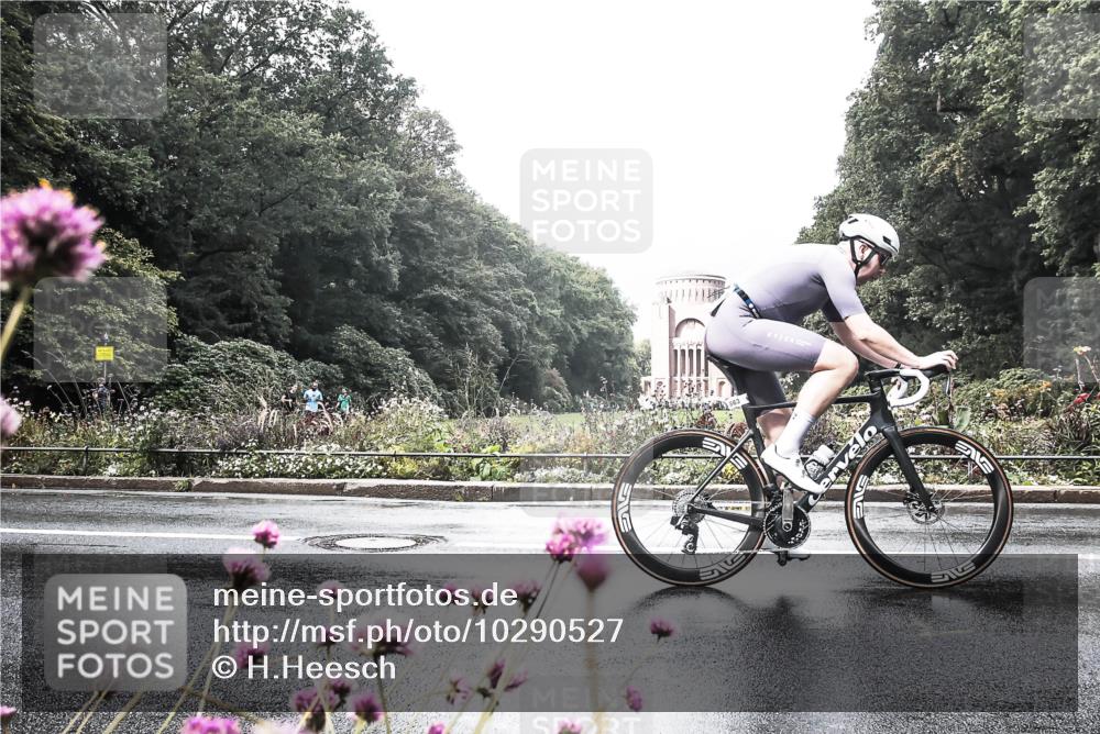 13.09.2026 - Stadtparktriathlon H.Heesch http://msf.ph/oto/10290527 13.09.2026 11:54:39 Radfahren 724, 763, 840, 863, 946 meine-sportfotos.de