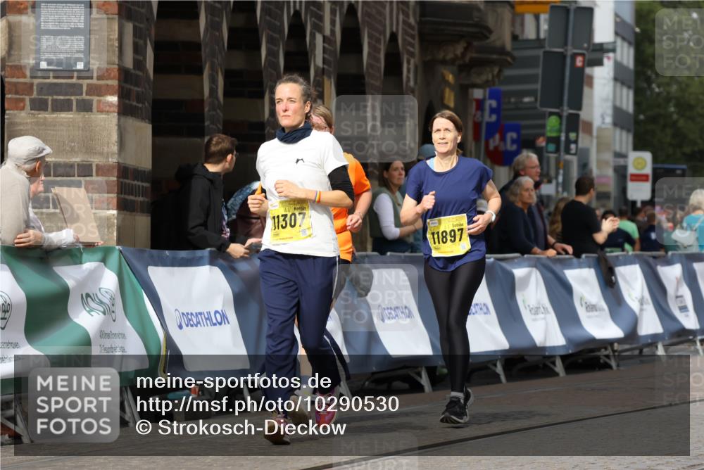 13.09.2026 - 21. swb-Marathon Bremen Strokosch-Dieckow http://msf.ph/oto/10290530 13.09.2026 11:15:54 Ziel 10572, 11504, 12137, 10474, 10665, 11217, 11549, 11613, 11768, 12046, 12306 meine-sportfotos.de