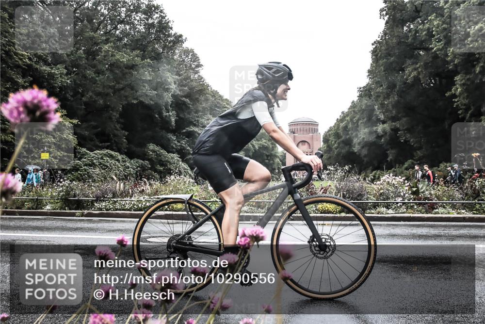 13.09.2026 - Stadtparktriathlon H.Heesch http://msf.ph/oto/10290556 13.09.2026 13:02:36 Radfahren 1220, 1334, 1378, 1408 meine-sportfotos.de