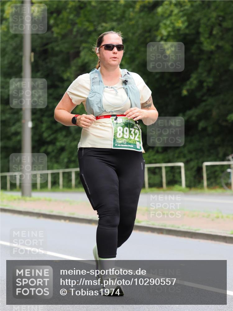 13.09.2026 - 21. swb-Marathon Bremen TobiasT http://msf.ph/oto/10290557 13.09.2026 12:31:25 Laufen 8932, 21 meine-sportfotos.de