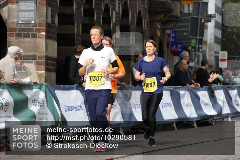 13.09.2026 - 21. swb-Marathon Bremen Strokosch-Dieckow http://msf.ph/oto/10290581 13.09.2026 11:15:54 Ziel 10572, 11504, 12137, 10474, 10665, 11217, 11549, 11613, 11768, 12046, 12306 meine-sportfotos.de