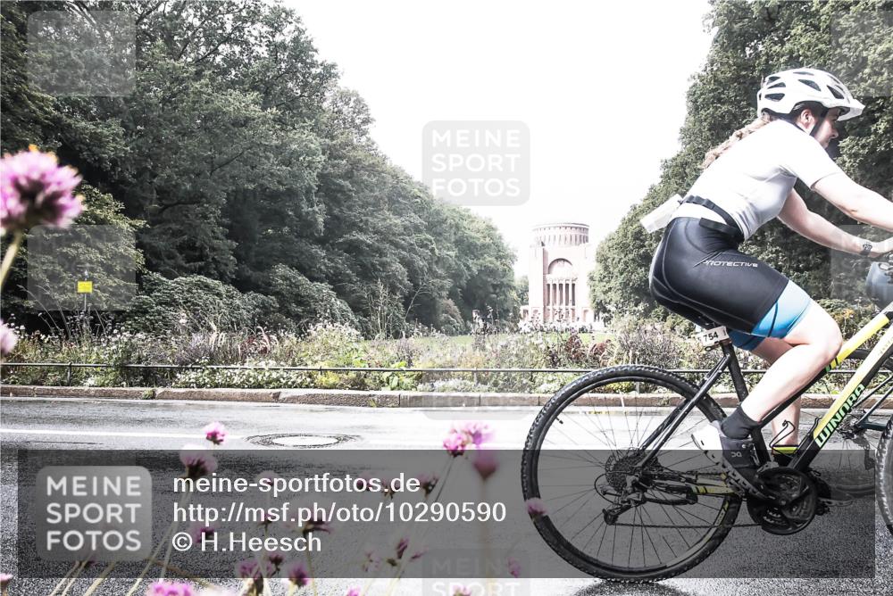 13.09.2026 - Stadtparktriathlon H.Heesch http://msf.ph/oto/10290590 13.09.2026 11:55:02 Radfahren 733, 754, 891, 897, 1017 meine-sportfotos.de