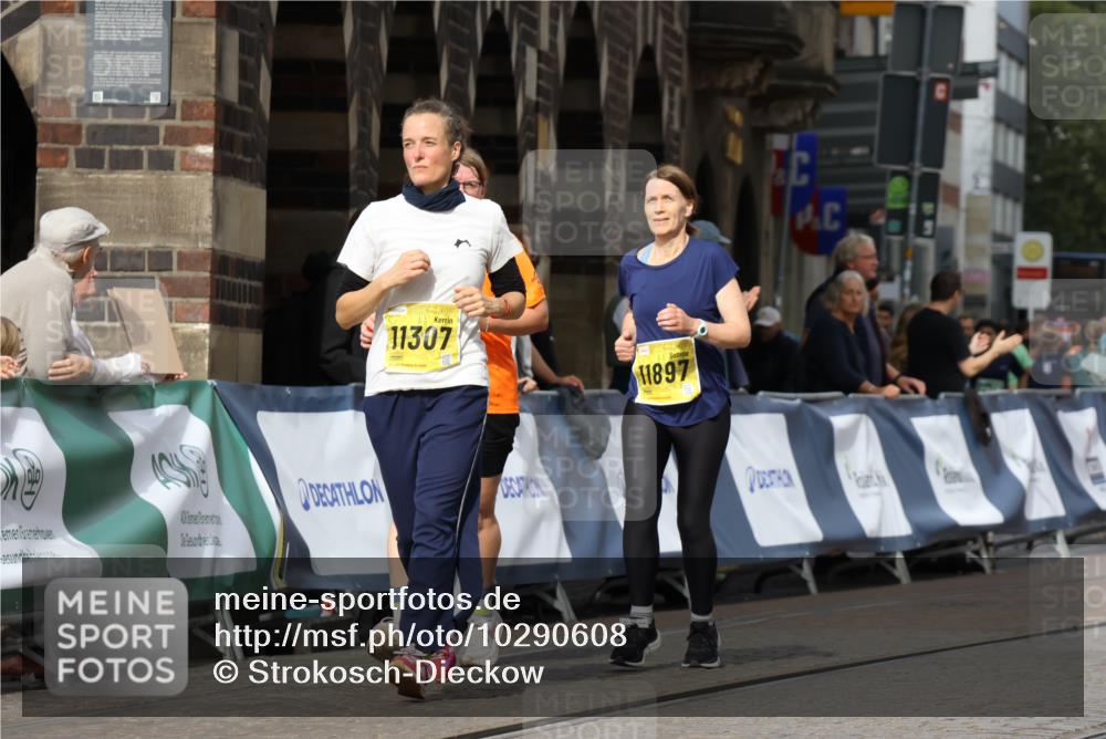 13.09.2026 - 21. swb-Marathon Bremen Strokosch-Dieckow http://msf.ph/oto/10290608 13.09.2026 11:15:55 Ziel 10572, 11504, 12137, 10474, 10665, 11081, 11139, 11217, 11549, 11613, 11768, 12046, 12151, 12306 meine-sportfotos.de