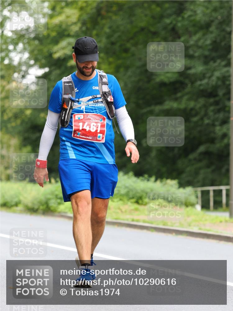 13.09.2026 - 21. swb-Marathon Bremen TobiasT http://msf.ph/oto/10290616 13.09.2026 12:31:44 Laufen 1461, 21, 26 meine-sportfotos.de