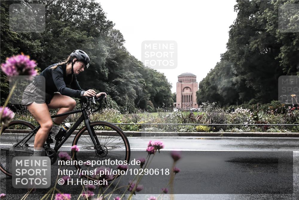 13.09.2026 - Stadtparktriathlon H.Heesch http://msf.ph/oto/10290618 13.09.2026 13:03:24 Radfahren 1078, 1250, 1348 meine-sportfotos.de