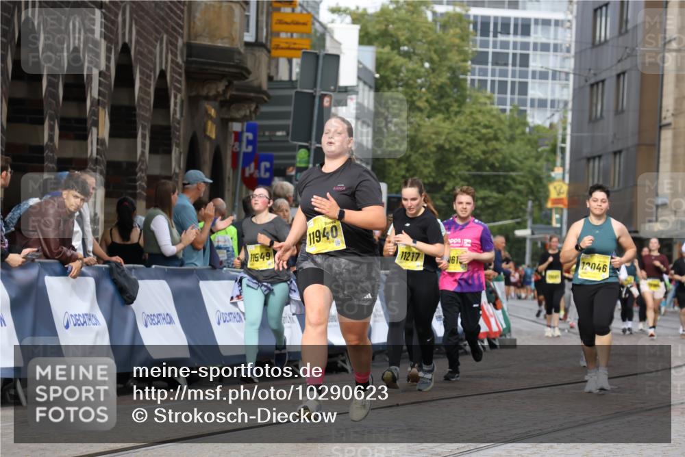 13.09.2026 - 21. swb-Marathon Bremen Strokosch-Dieckow http://msf.ph/oto/10290623 13.09.2026 11:16:02 Ziel 10572, 10900, 11307, 11504, 11778, 11897, 12137, 11026, 11081, 11139, 11181, 11200, 11264, 11385, 11448, 11573, 11768, 12151, 12539, 13508 meine-sportfotos.de