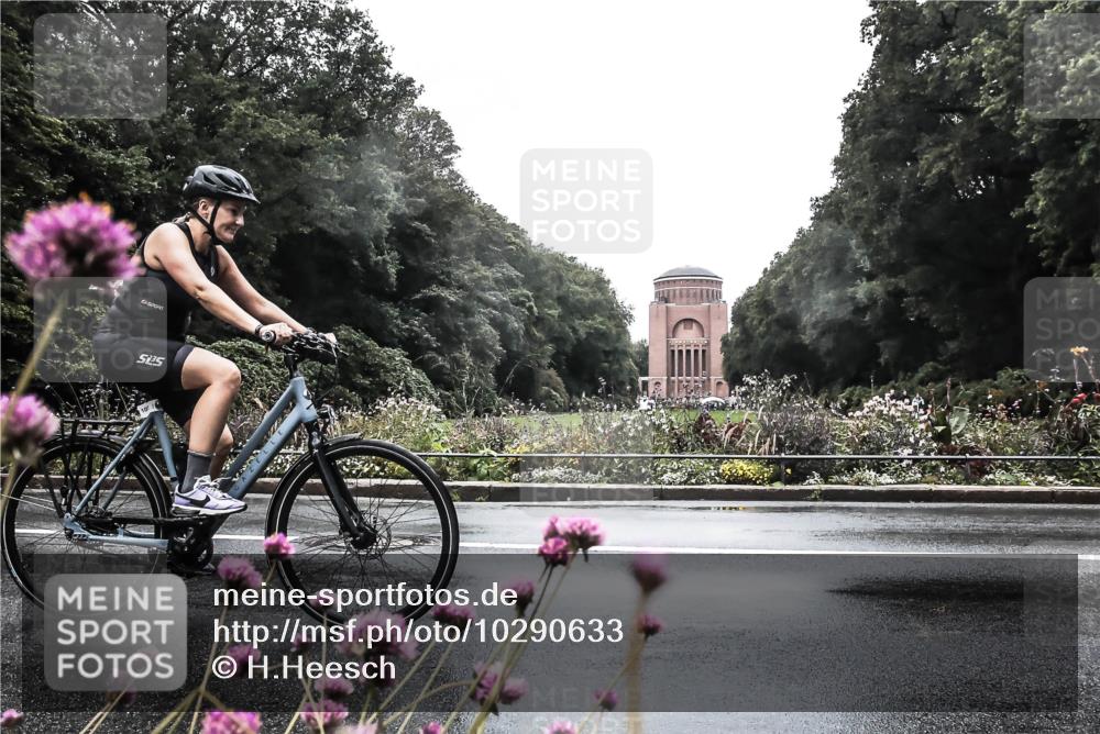 13.09.2026 - Stadtparktriathlon H.Heesch http://msf.ph/oto/10290633 13.09.2026 13:03:32 Radfahren 1097, 1389 meine-sportfotos.de