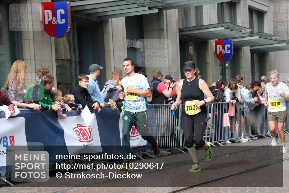 13.09.2026 - 21. swb-Marathon Bremen Strokosch-Dieckow http://msf.ph/oto/10290647 13.09.2026 10:45:21 Ziel 10318, 10352, 10464, 10536, 10541, 10583, 10987, 11015, 11063, 11088, 11209, 11232, 11279, 11559, 11749, 11762, 11845, 12033, 12087, 12290, 12355, 12534, 13532, 13595, 13628, 10096, 10143, 10214, 10398, 10866, 11020, 11396, 11478, 11695, 11835, 12054, 12475, 12534, 13591 meine-sportfotos.de