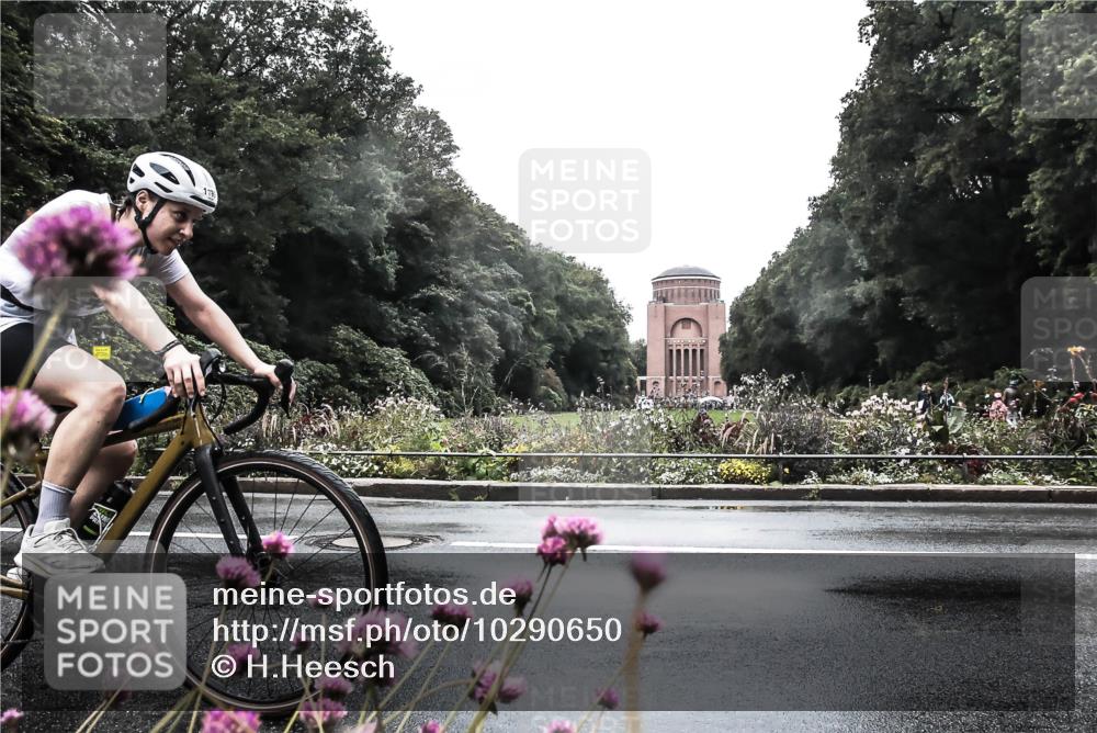 13.09.2026 - Stadtparktriathlon H.Heesch http://msf.ph/oto/10290650 13.09.2026 13:03:38 Radfahren 1199 meine-sportfotos.de