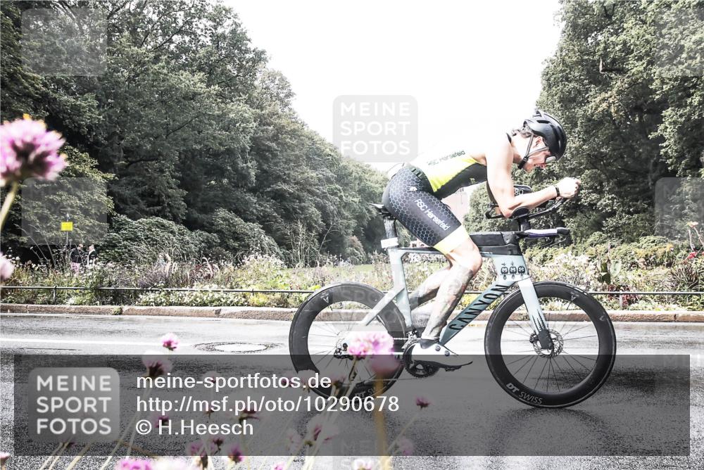 13.09.2026 - Stadtparktriathlon H.Heesch http://msf.ph/oto/10290678 13.09.2026 11:55:46 Radfahren 786, 862, 873, 932 meine-sportfotos.de
