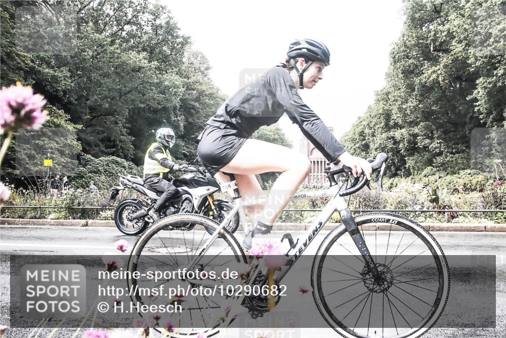 13.09.2026 - Stadtparktriathlon H.Heesch http://msf.ph/oto/10290682 13.09.2026 11:55:46 Radfahren 786, 862, 873, 932 meine-sportfotos.de