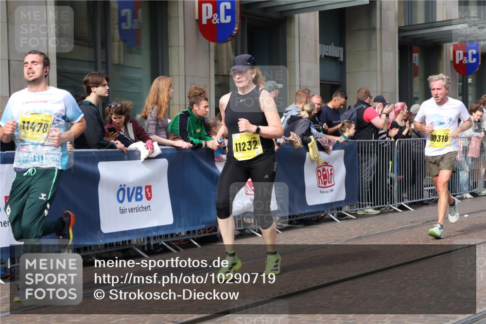 13.09.2026 - 21. swb-Marathon Bremen Strokosch-Dieckow http://msf.ph/oto/10290719 13.09.2026 10:45:22 Ziel 10318, 10352, 10464, 10536, 10541, 10583, 10987, 11015, 11063, 11088, 11209, 11232, 11279, 11559, 11749, 11762, 11845, 12033, 12069, 12087, 12290, 12355, 13532, 13595, 13628, 10096, 10143, 10214, 10318, 10398, 10866, 11020, 11396, 11478, 11695, 11835, 12054, 12475, 12534, 13591 meine-sportfotos.de
