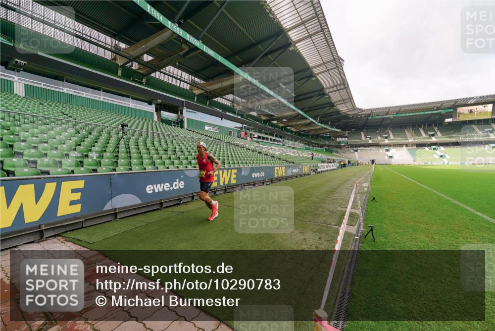 13.09.2026 - 21. swb-Marathon Bremen Michael Burmester http://msf.ph/oto/10290783 13.09.2026 10:20:00 Laufen im Stadion 10261, 10262, 10366, 10475, 10818, 10994, 11067, 11068, 11176, 11197, 11418, 11481, 11512, 11652, 11964, 12289, 12324, 12358, 12413, 12540, 13505, 13514, 13530, 13533, 13534, 13540, 13541, 13550, 13558, 13560, 13564, 13573, 13581, 13583, 13588, 13590, 13599, 13601, 13605, 13610, 13618, 13619, 13622, 13632, 13633, 13637, 13638, 13639, 10597, 12272, 13501, 13510, 13515, 13517, 13522, 13542, 13547, 13567, 13579, 13623, 13627, 13635 meine-sportfotos.de