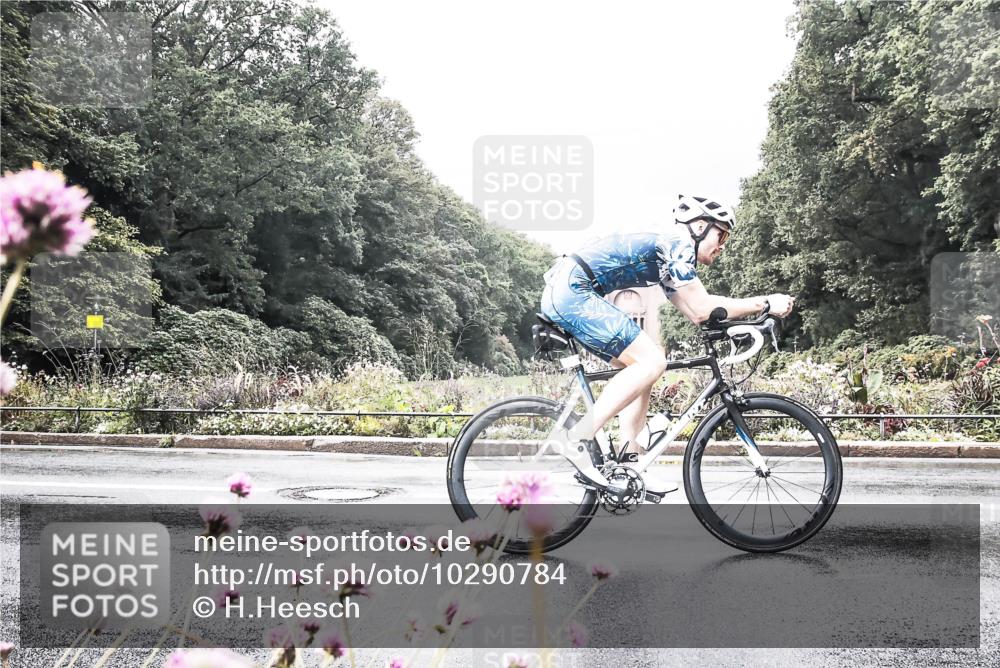 13.09.2026 - Stadtparktriathlon H.Heesch http://msf.ph/oto/10290784 13.09.2026 11:56:30 Radfahren 740, 776, 816, 1001 meine-sportfotos.de