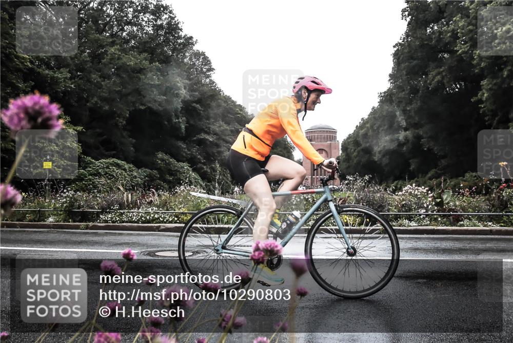 13.09.2026 - Stadtparktriathlon H.Heesch http://msf.ph/oto/10290803 13.09.2026 13:04:43 Radfahren 1205, 1211, 1271, 1316 meine-sportfotos.de