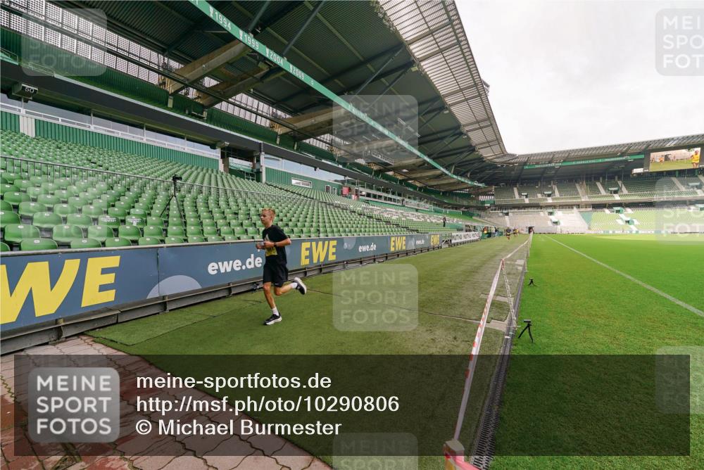13.09.2026 - 21. swb-Marathon Bremen Michael Burmester http://msf.ph/oto/10290806 13.09.2026 10:20:29 Laufen im Stadion 10261, 10262, 10366, 10475, 10818, 10961, 10994, 11067, 11068, 11176, 11197, 11418, 11481, 11512, 11652, 11964, 12289, 12324, 12358, 12413, 12513, 12540, 13505, 13514, 13530, 13540, 13541, 13558, 13560, 13575, 13583, 13588, 13590, 13601, 13605, 13610, 13619, 13633, 13637, 10597, 12272, 12458, 13501, 13504, 13510, 13515, 13517, 13522, 13542, 13547, 13561, 13567, 13569, 13579, 13623, 13635 meine-sportfotos.de