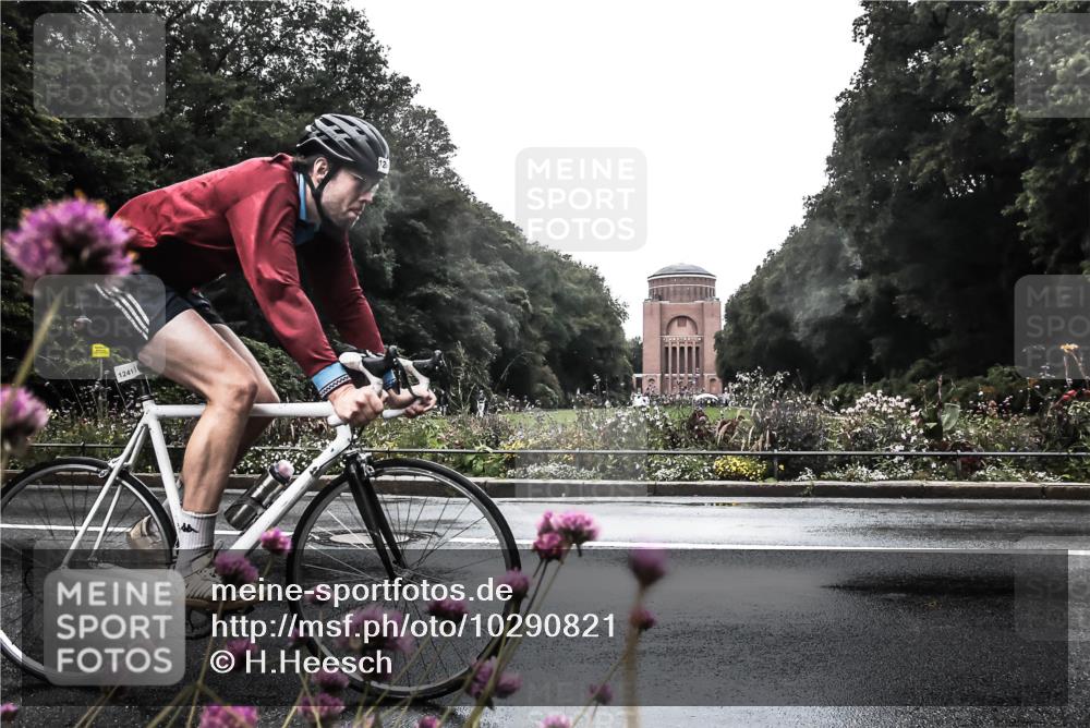 13.09.2026 - Stadtparktriathlon H.Heesch http://msf.ph/oto/10290821 13.09.2026 13:04:48 Radfahren 1192, 1241, 1359 meine-sportfotos.de