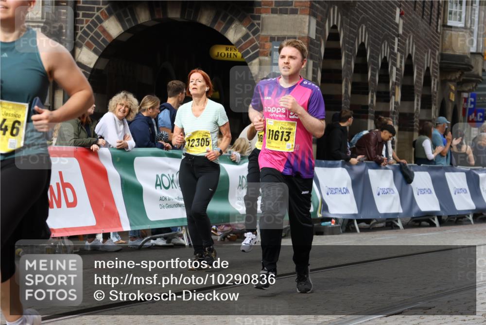 13.09.2026 - 21. swb-Marathon Bremen Strokosch-Dieckow http://msf.ph/oto/10290836 13.09.2026 11:16:09 Ziel 10474, 10572, 10900, 11217, 11307, 11549, 11778, 11897, 11940, 12046, 12137, 10242, 11026, 11081, 11139, 11181, 11200, 11264, 11385, 11448, 11573, 12057, 12151, 12539, 13508 meine-sportfotos.de