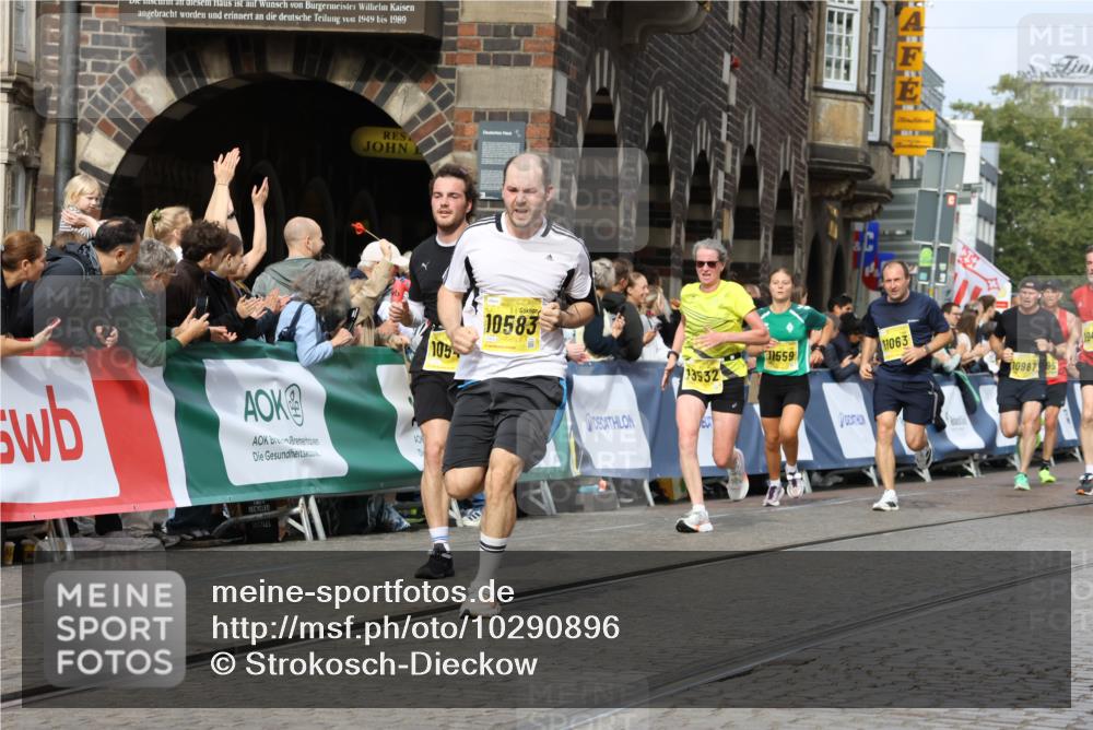 13.09.2026 - 21. swb-Marathon Bremen Strokosch-Dieckow http://msf.ph/oto/10290896 13.09.2026 10:45:49 Ziel 10318, 10352, 10398, 10536, 10541, 10583, 11088, 11209, 11232, 11478, 11749, 11835, 12054, 12290, 12355, 12475, 12534, 13628, 10436, 11956, 12033, 12069, 12556, 12557, 13529, 13612 meine-sportfotos.de