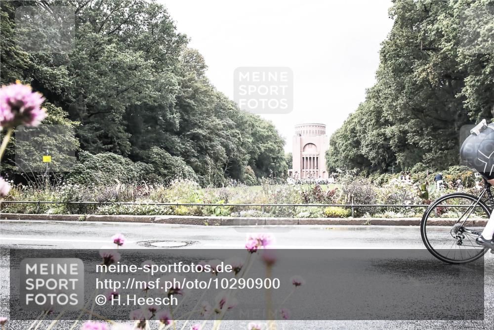 13.09.2026 - Stadtparktriathlon H.Heesch http://msf.ph/oto/10290900 13.09.2026 11:57:23 Radfahren 744, 781, 807, 899, 958 meine-sportfotos.de