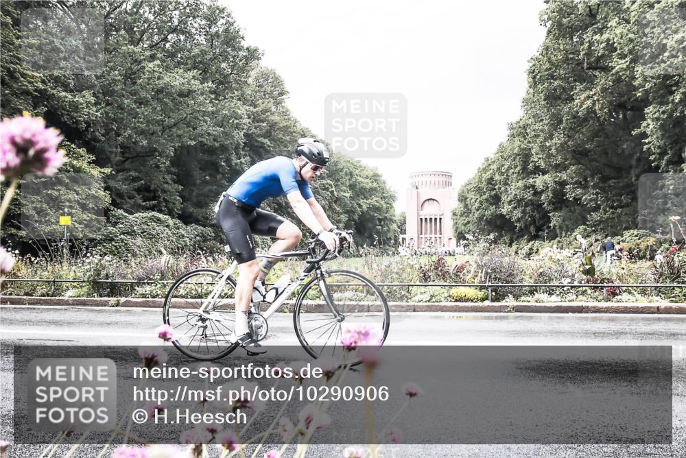 13.09.2026 - Stadtparktriathlon H.Heesch http://msf.ph/oto/10290906 13.09.2026 11:57:28 Radfahren 787, 833, 836, 884, 924, 1036 meine-sportfotos.de