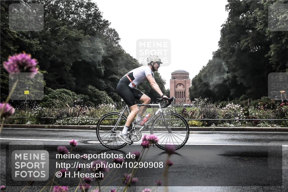 13.09.2026 - Stadtparktriathlon H.Heesch http://msf.ph/oto/10290908 13.09.2026 13:05:04 Radfahren 1284, 1306, 1333, 1346, 1372, 1374, 1409, 1410, 1424 meine-sportfotos.de