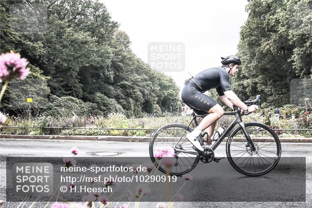 13.09.2026 - Stadtparktriathlon H.Heesch http://msf.ph/oto/10290919 13.09.2026 11:57:30 Radfahren 743, 748, 787, 833, 836, 884, 924, 1036 meine-sportfotos.de