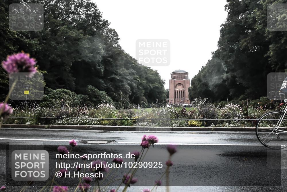 13.09.2026 - Stadtparktriathlon H.Heesch http://msf.ph/oto/10290925 13.09.2026 13:05:06 Radfahren 1284, 1306, 1333, 1346, 1372, 1386, 1409, 1410 meine-sportfotos.de